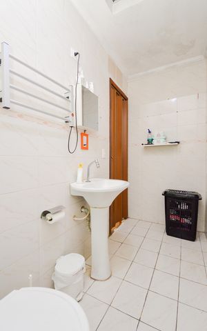 Casa à venda com 122m², 2 quartos e 1 vagaBanheiro 