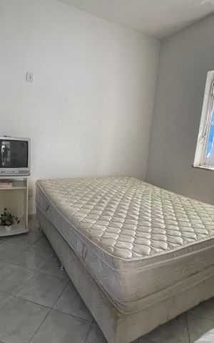 Casa para alugar com 300m², 4 quartos e 5 vagas Casa para alugar com 300m², 4 quartos e 5 vagasQuarto