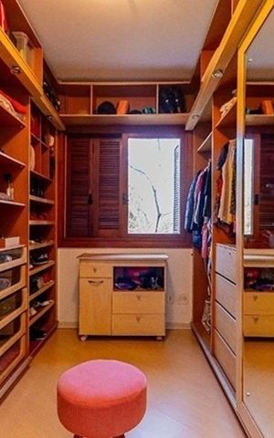 Apartamento para alugar com 80m², 2 quartos e 1 vaga Apartamento para alugar com 80m², 2 quartos e 1 vagaCloset do Quarto 1