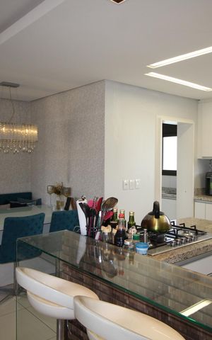 Apartamento à venda com 82m², 2 quartos e 2 vagasSala