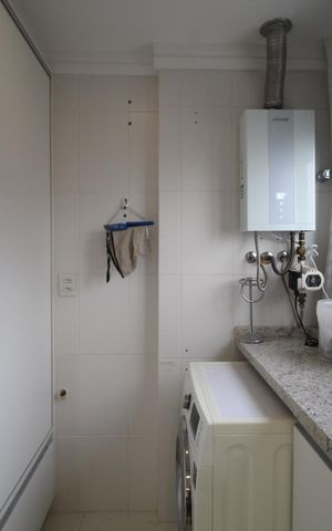 Apartamento à venda com 82m², 2 quartos e 2 vagasÁrea de Serviço