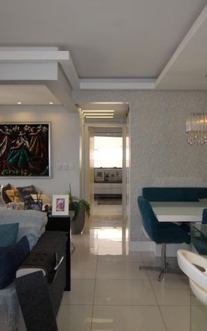 Apartamento à venda com 82m², 2 quartos e 2 vagasSala