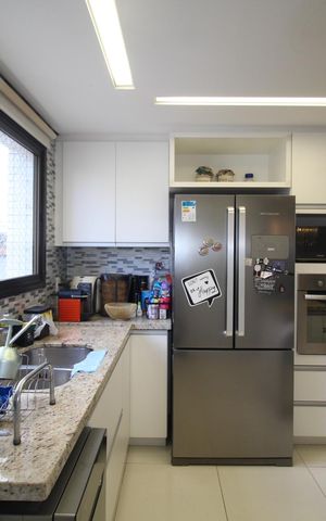 Apartamento à venda com 82m², 2 quartos e 2 vagasSala/Cozinha