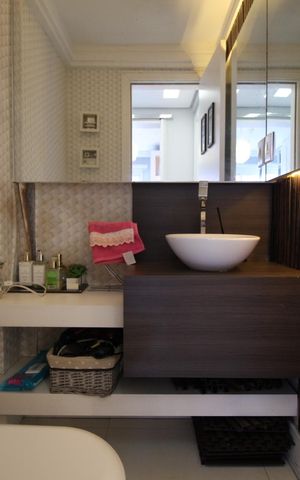 Apartamento à venda com 82m², 2 quartos e 2 vagasBanheiro da Suíte 1