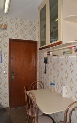 Apartamento à venda com 340m², 3 quartos e 3 vagas Apartamento à venda com 340m², 3 quartos e 3 vagasCozinha