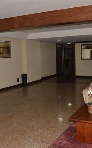 Apartamento à venda com 340m², 3 quartos e 3 vagas Apartamento à venda com 340m², 3 quartos e 3 vagasÁrea externa