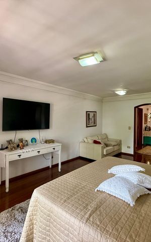 Casa à venda com 500m², 6 quartos e 6 vagas Casa à venda com 500m², 6 quartos e 6 vagasSuíte 1
