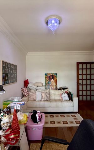 Casa à venda com 500m², 6 quartos e 6 vagas Casa à venda com 500m², 6 quartos e 6 vagasEscritório 2