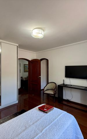 Casa à venda com 500m², 6 quartos e 6 vagas Casa à venda com 500m², 6 quartos e 6 vagasSuíte 3