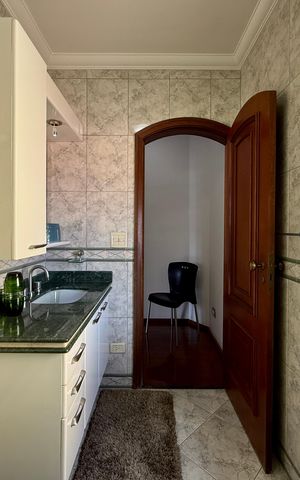 Casa à venda com 500m², 6 quartos e 6 vagas Casa à venda com 500m², 6 quartos e 6 vagasBanheiro Suíte 2