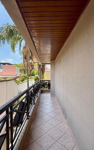 Casa à venda com 500m², 6 quartos e 6 vagas Casa à venda com 500m², 6 quartos e 6 vagasSacada Suíte 2