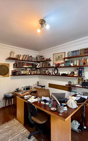 Casa à venda com 500m², 6 quartos e 6 vagas Casa à venda com 500m², 6 quartos e 6 vagasEscritório 1