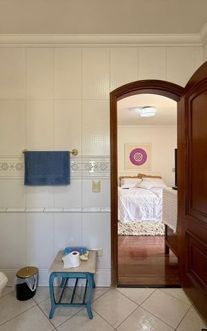Casa à venda com 500m², 6 quartos e 6 vagas Casa à venda com 500m², 6 quartos e 6 vagasBanheiro Suíte 4