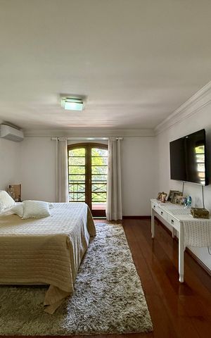 Casa à venda com 500m², 6 quartos e 6 vagas Casa à venda com 500m², 6 quartos e 6 vagasSuíte 1
