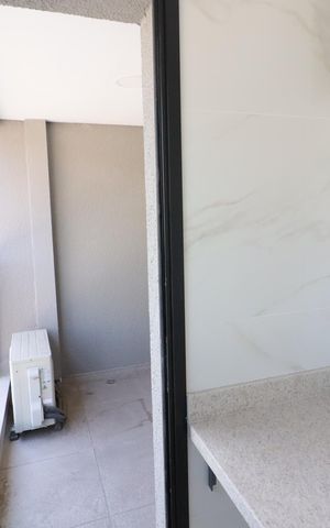 Apartamento à venda com 92m², 2 quartos e 2 vagasCozinha e Área de Serviço