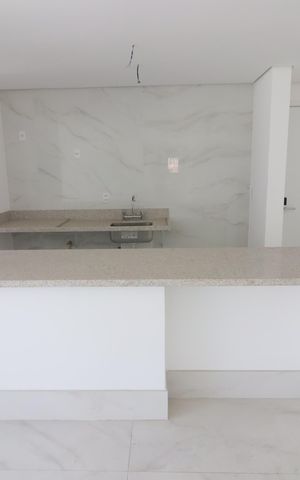 Apartamento à venda com 92m², 2 quartos e 2 vagasCozinha e Área de Serviço
