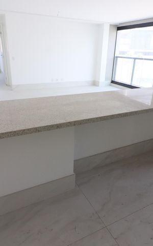 Apartamento à venda com 92m², 2 quartos e 2 vagasCozinha e Área de Serviço