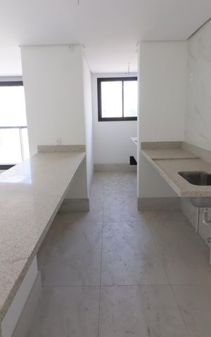 Apartamento à venda com 92m², 2 quartos e 2 vagasCozinha e Área de Serviço