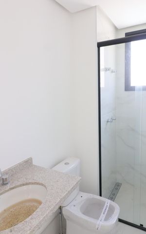Apartamento à venda com 92m², 2 quartos e 2 vagasBanheiro da Suíte 1