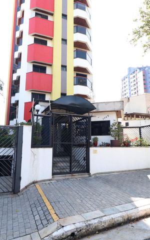 Apartamento à venda com 104m², 3 quartos e 2 vagasFachada