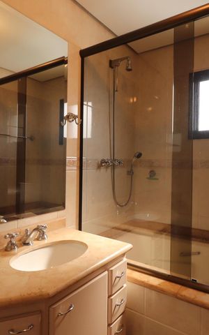 Apartamento à venda com 104m², 3 quartos e 2 vagasBanheiro da Suíte