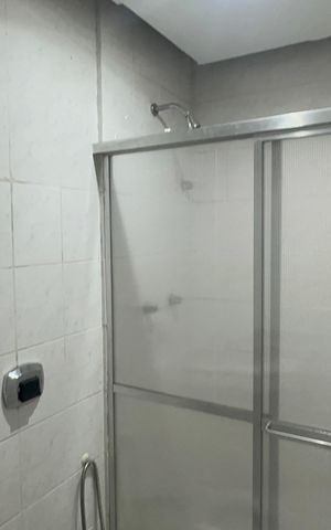 Apartamento para alugar com 83m², 3 quartos e 1 vaga Apartamento para alugar com 83m², 3 quartos e 1 vagaBanheiro da Suíte 2