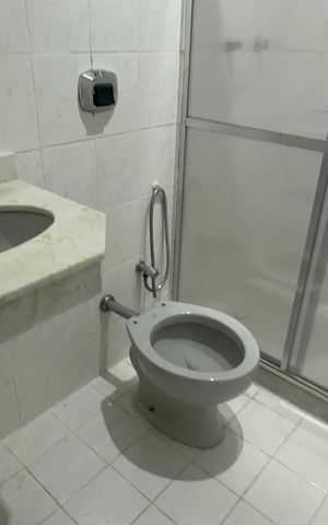 Apartamento para alugar com 83m², 3 quartos e 1 vaga Apartamento para alugar com 83m², 3 quartos e 1 vagaBanheiro da Suíte 2