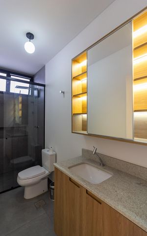 Casa à venda com 136m², 4 quartos e 2 vagas Casa à venda com 136m², 4 quartos e 2 vagasBanheiro Social