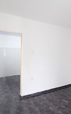Casa para alugar com 50m², 1 quarto e 2 vagasQuarto