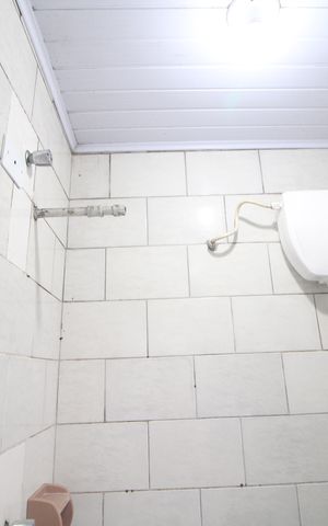 Casa para alugar com 50m², 1 quarto e 2 vagasBanheiro