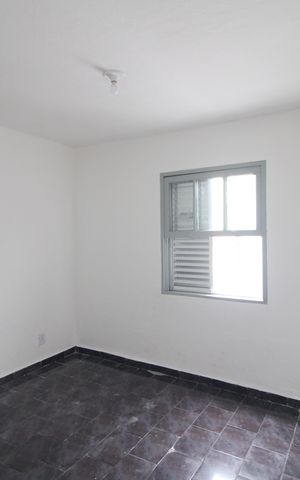 Casa para alugar com 50m², 1 quarto e 2 vagasQuarto