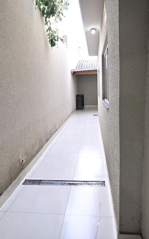 Casa à venda com 180m², 3 quartos e 3 vagas Casa à venda com 180m², 3 quartos e 3 vagasÁrea comum