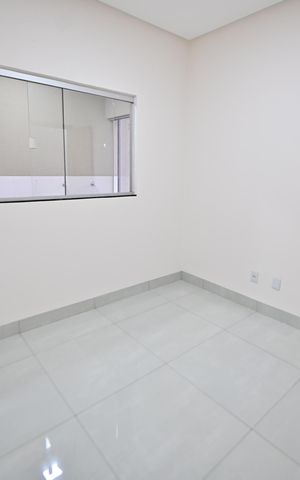 Casa à venda com 180m², 3 quartos e 3 vagas Casa à venda com 180m², 3 quartos e 3 vagasQuarto 1