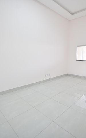 Casa à venda com 180m², 3 quartos e 3 vagas Casa à venda com 180m², 3 quartos e 3 vagasSala