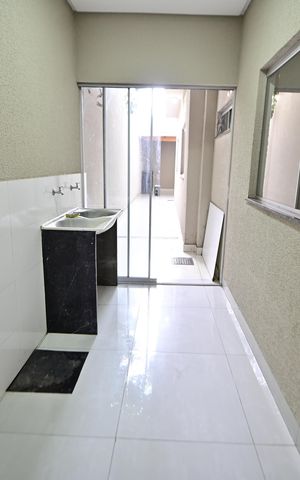 Casa à venda com 180m², 3 quartos e 3 vagas Casa à venda com 180m², 3 quartos e 3 vagasÁrea de Serviço