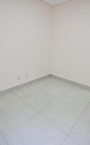 Casa à venda com 180m², 3 quartos e 3 vagas Casa à venda com 180m², 3 quartos e 3 vagasQuarto 2