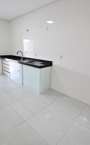 Casa à venda com 180m², 3 quartos e 3 vagas Casa à venda com 180m², 3 quartos e 3 vagasCozinha