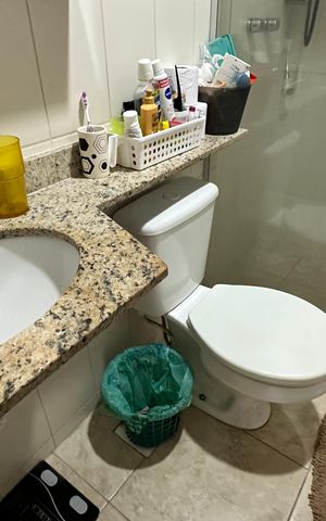 Apartamento para alugar com 70m², 2 quartos e 1 vaga Apartamento para alugar com 70m², 2 quartos e 1 vagaBanheiro quarto 2
