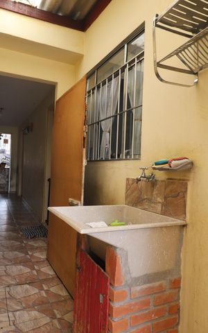 Casa à venda com 125m², 2 quartos e 1 vagaÁrea de Serviço