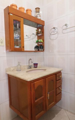 Casa à venda com 125m², 2 quartos e 1 vagaBanheiro 