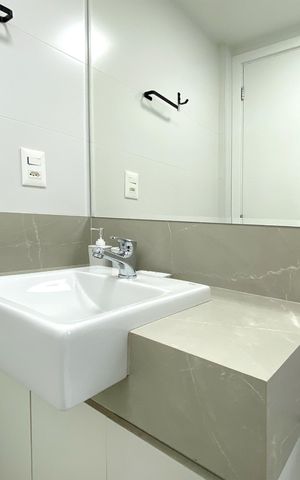 Apartamento à venda com 67m², 2 quartos e 2 vagas Apartamento à venda com 67m², 2 quartos e 2 vagasBanheiro da Suíte 2