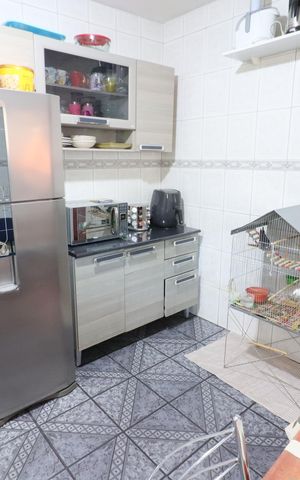 Casa à venda com 220m², 5 quartos e 5 vagasCozinha e Área de Serviço 1