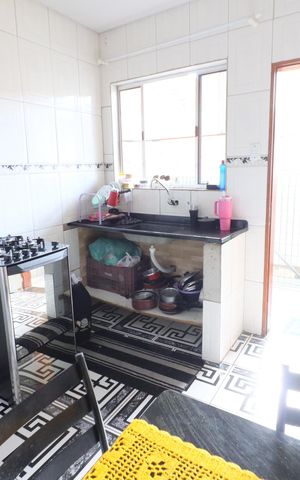 Casa à venda com 220m², 5 quartos e 5 vagasCozinha e Área de Serviço 2