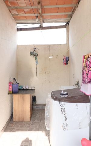 Casa à venda com 220m², 5 quartos e 5 vagasCozinha e Área de Serviço 2