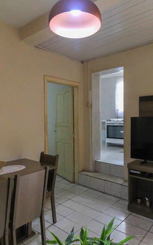 Casa à venda com 490m², 13 quartos e sem vaga Casa à venda com 490m², 13 quartos e sem vagaSala