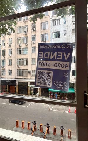 Apartamento à venda com 150m², 3 quartos e sem vaga Apartamento à venda com 150m², 3 quartos e sem vagaPlaca