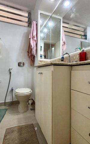 Apartamento à venda com 150m², 3 quartos e sem vaga Apartamento à venda com 150m², 3 quartos e sem vagaBanheiro social