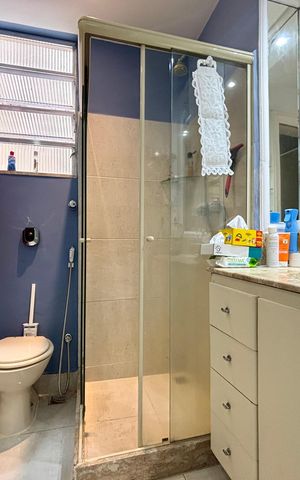 Apartamento à venda com 150m², 3 quartos e sem vaga Apartamento à venda com 150m², 3 quartos e sem vagaSuíte - banheiro