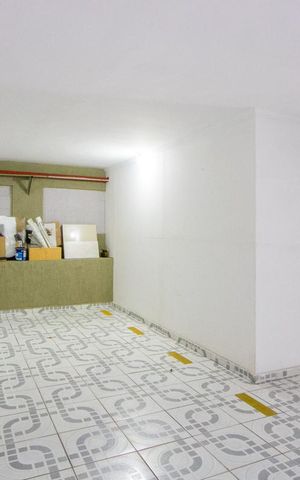 Apartamento à venda com 250m², 3 quartos e 3 vagas Apartamento à venda com 250m², 3 quartos e 3 vagasVaga da garagem 2