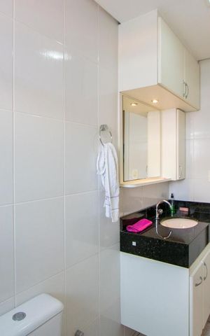 Apartamento à venda com 250m², 3 quartos e 3 vagas Apartamento à venda com 250m², 3 quartos e 3 vagasBanheiro social